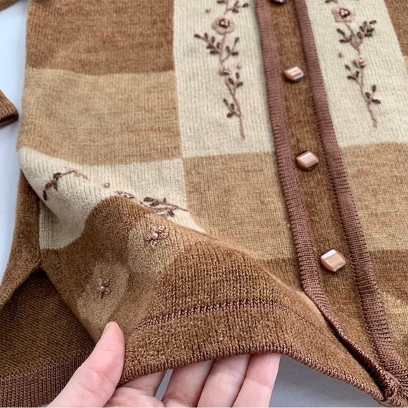 #093 Vintage Angora Wool grandma sweater size L tan, brown earthy tones Woman - Picture 10 of 14